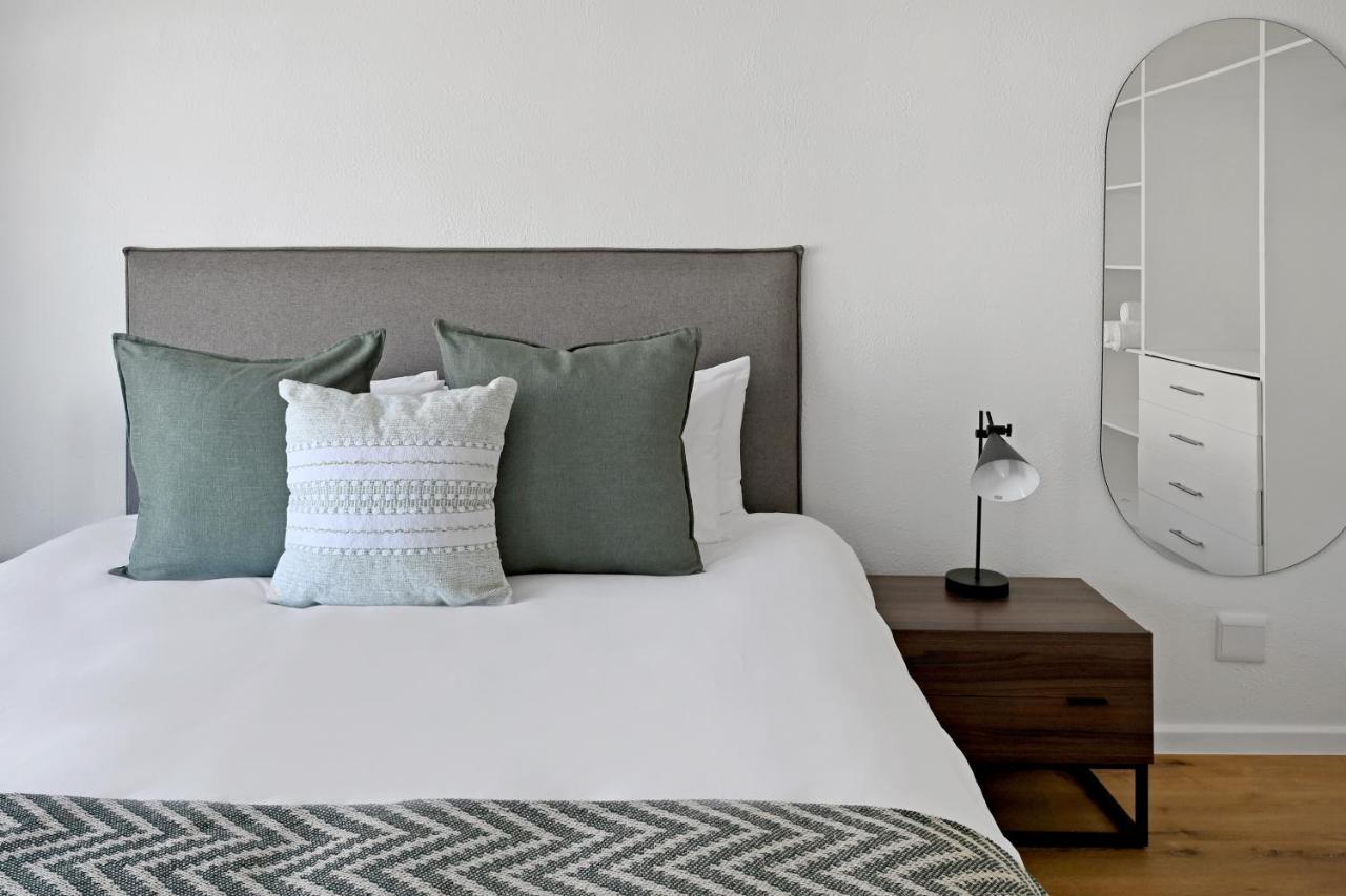 Bantry Bay With Amazing Views And A Short Walk To The * Cape Town