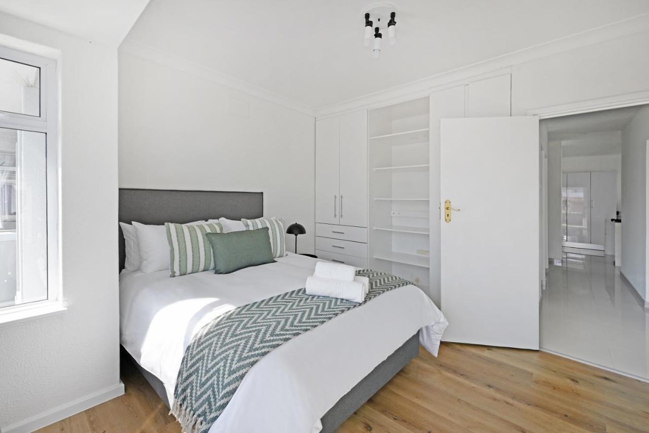 Apartment Bantry Bay With Amazing Views And A Short Walk To The