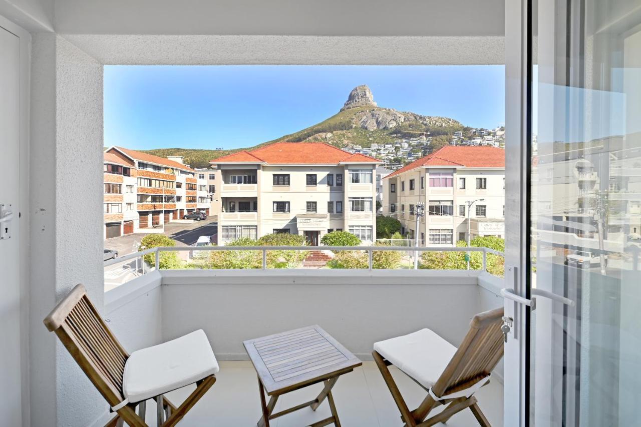 Bantry Bay With Amazing Views And A Short Walk To The Apartment